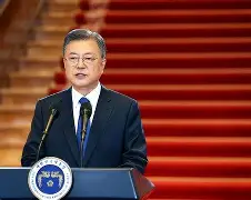 伊万离任第1天2记者吐槽：介绍团队需用小卡片