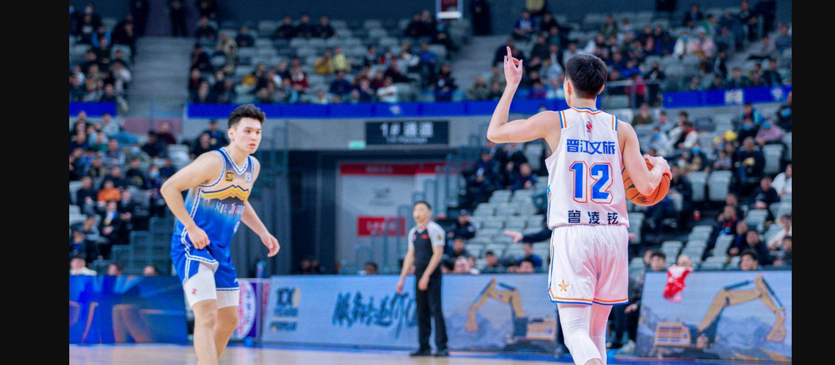 山东男篮备战对抗福建队，全队精神抖擞