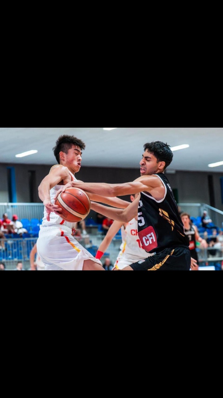 中国U19男篮大胜约旦获首胜张博源22+8杨溢17助攻创历史第一