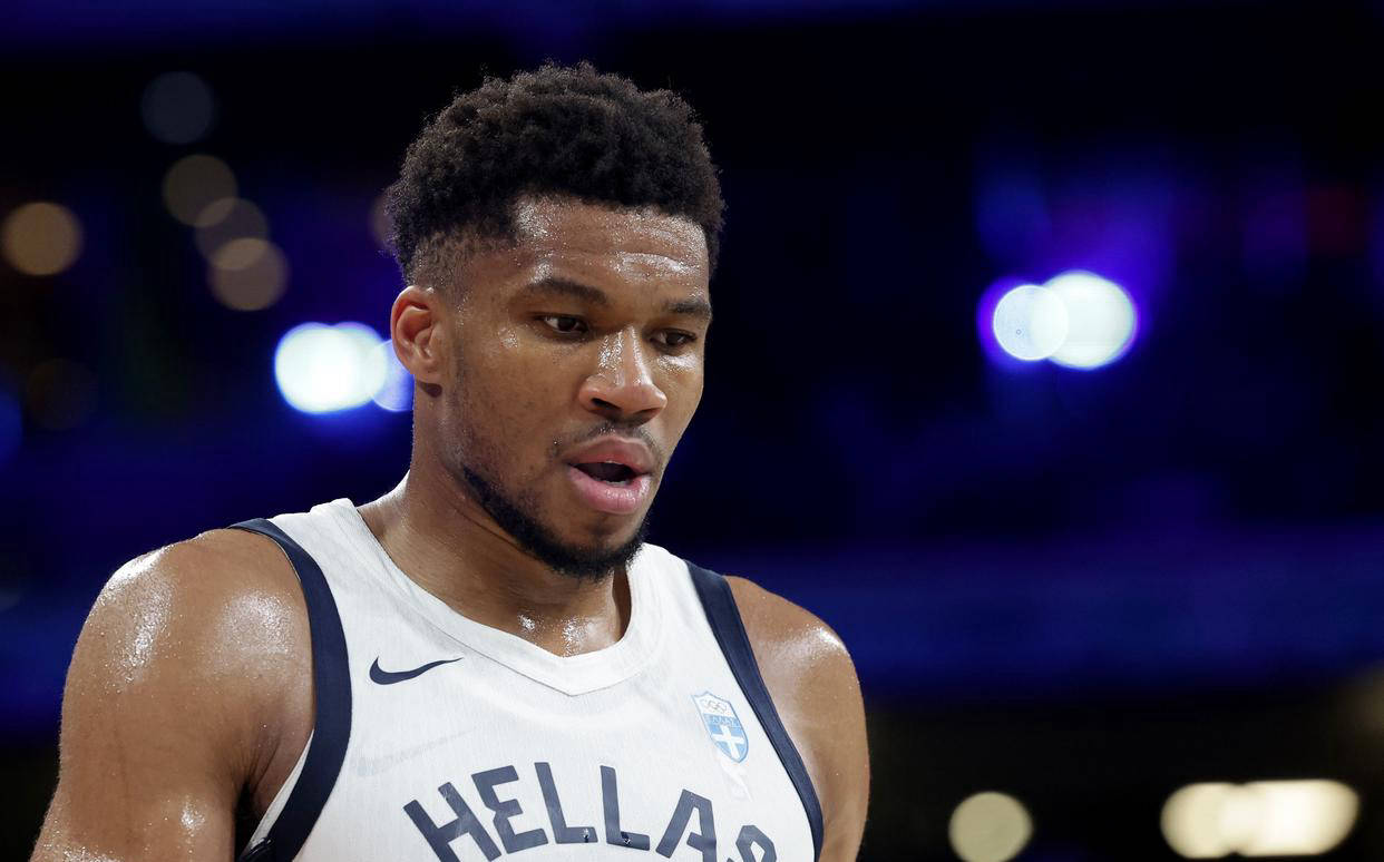 NBA明星球员在世界比赛中表现出色